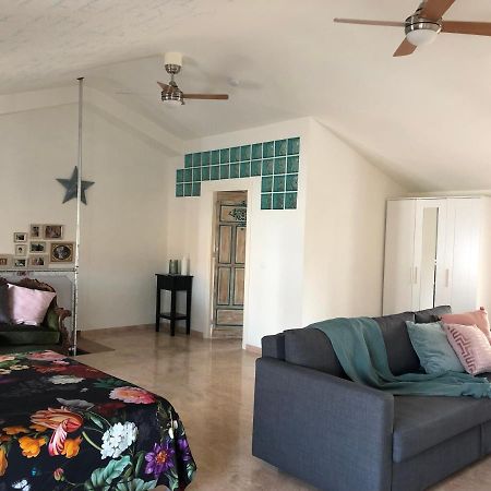 Lovely 1-Bedroom Loft Near Ronda Arriate Ngoại thất bức ảnh